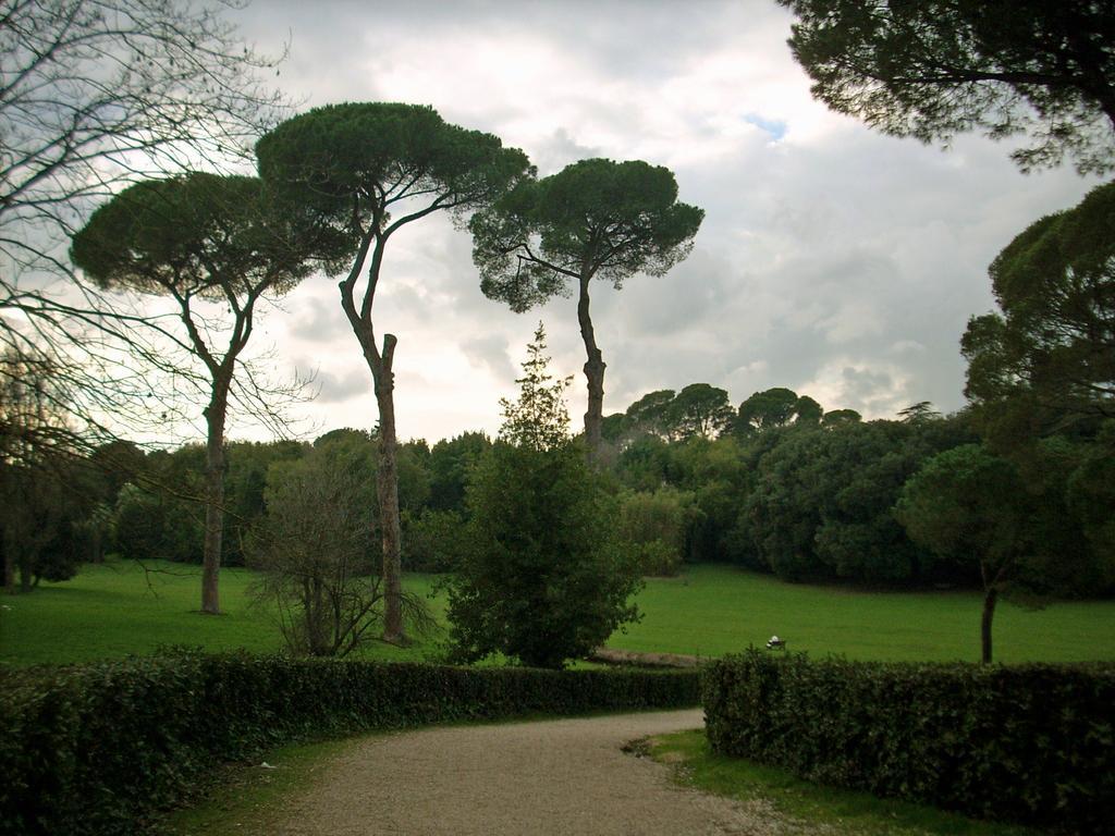 York Hotel Rome Bagian luar foto