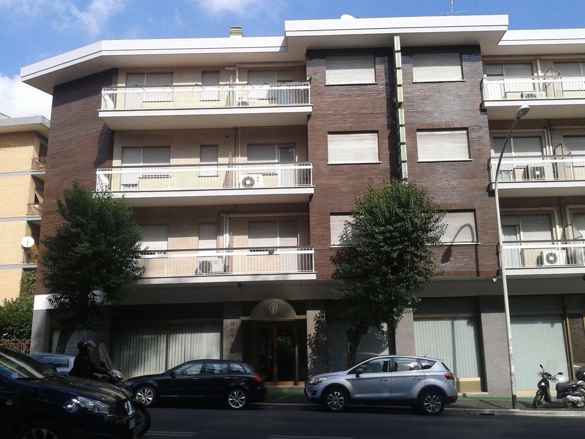 York Hotel Rome Bagian luar foto
