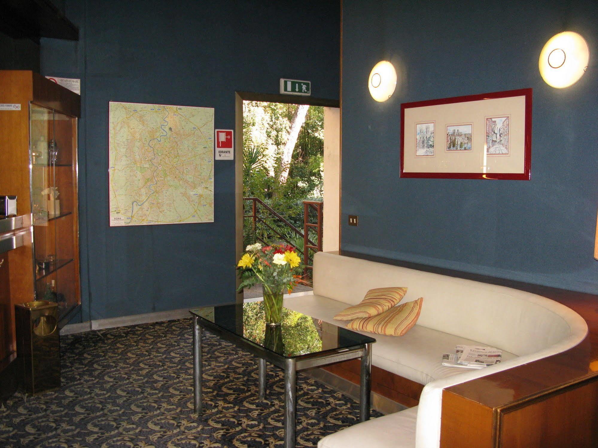York Hotel Rome Bagian luar foto